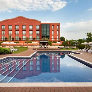 Hotel Barcelona Golf 4 Sup, Sant Esteve Sesrovires