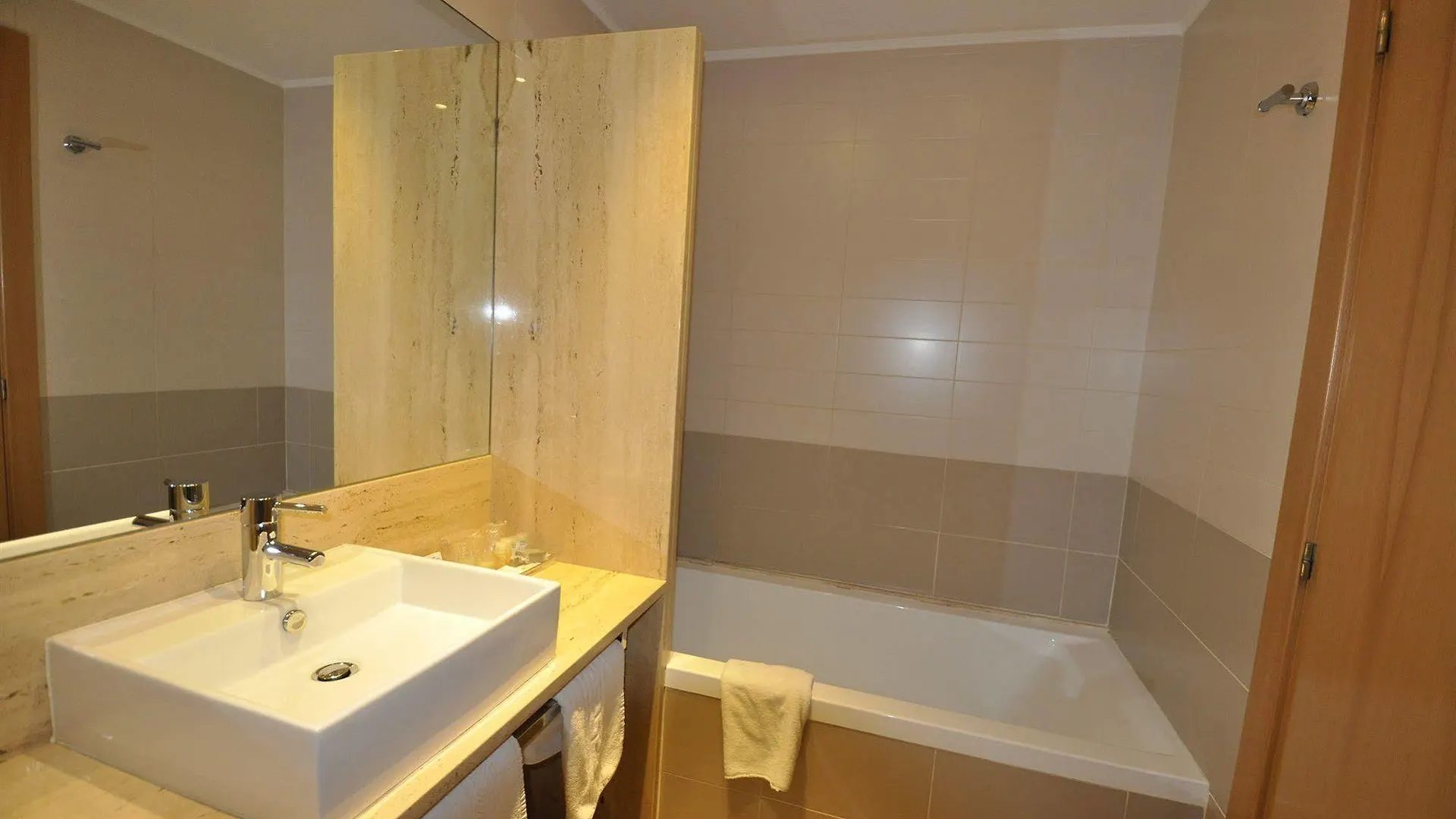 Hotel Palau De Girona Sant Julià De Ramis